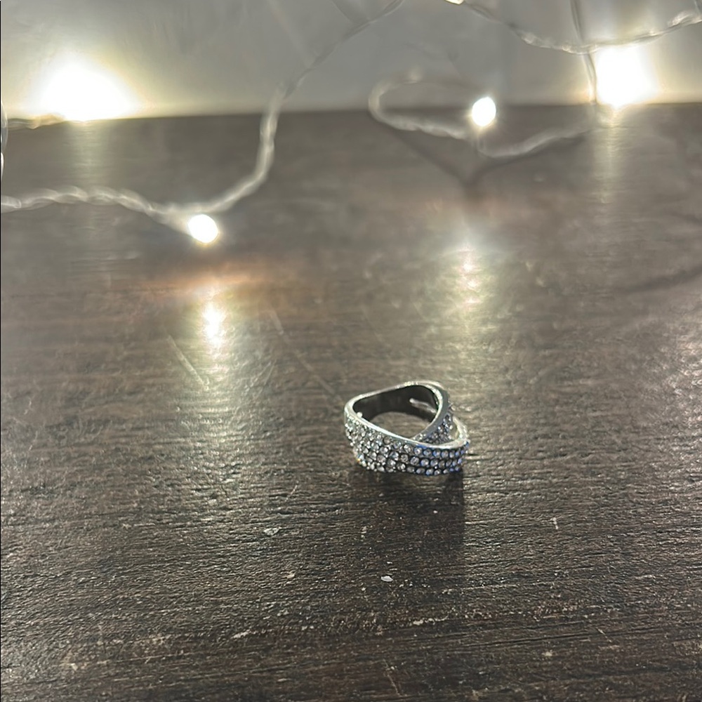 Elegant Silver Women's Ring
